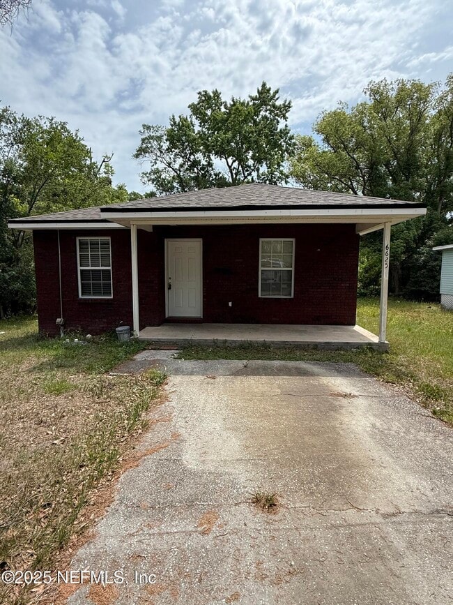 property at 6625 Vermillion St
