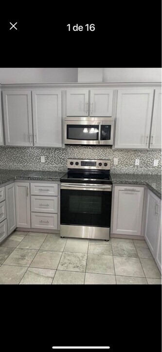 1008 E la Cantera Ave in McAllen, TX - Building Photo