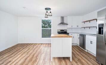 2922 Marston Rd, Unit #2 in New Windsor, MD - Building Photo - Building Photo