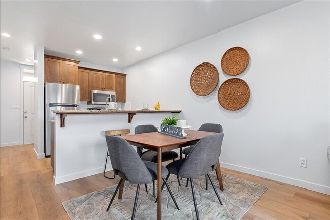Linder Springs Townhomes