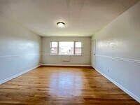 418 Stuyvesant Ave - 6