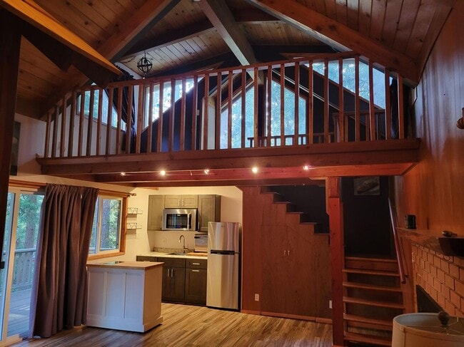 property at 27868 Holly Ln