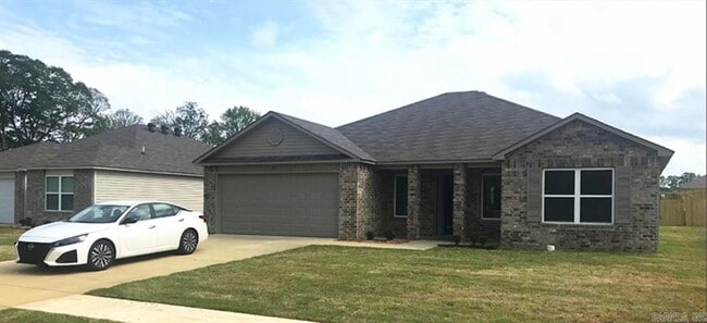 property at 2 Swayze Rhys Ln