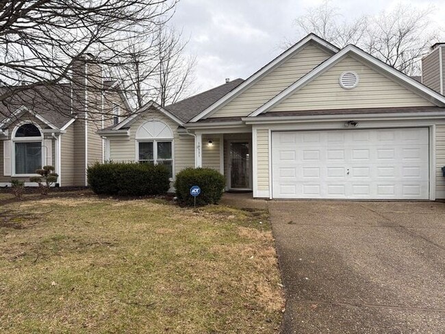 10521 Going Ct, Unit A in Louisville, KY - Foto de edificio - Building Photo