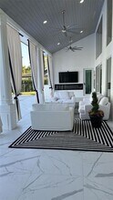 15 SW 124th Ave in Miami, FL - Building Photo - Building Photo