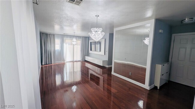 5317 Tipper Ave in Las Vegas, NV - Building Photo - Building Photo