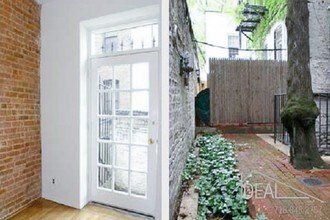 337 E 85th St-Unit -5R in New York, NY - Building Photo - Building Photo