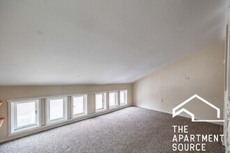 1501 W Fullerton Ave, Unit 1R in Chicago, IL - Foto de edificio - Building Photo