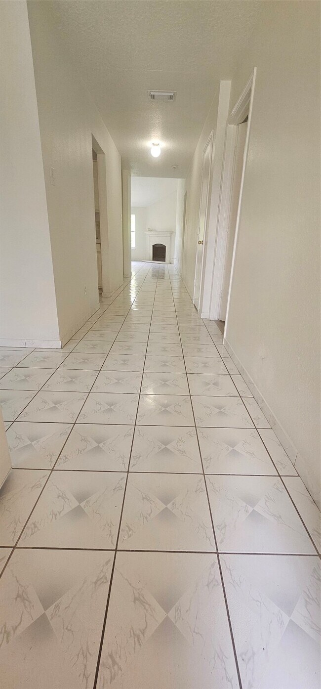 10943 Bradford Way Dr in Houston, TX - Building Photo - Building Photo