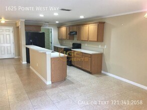 1625 Pointe W Wy in Vero Beach, FL - Building Photo - Building Photo