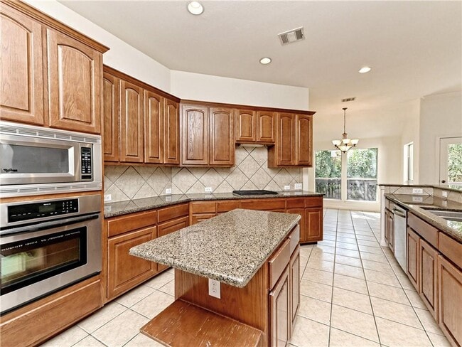 7909 Cobblestone in Austin, TX - Building Photo - Building Photo