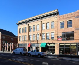 685-689 N High St in Columbus, OH - Building Photo - Building Photo
