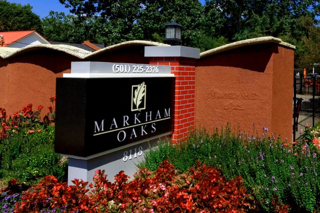 Markham Oaks