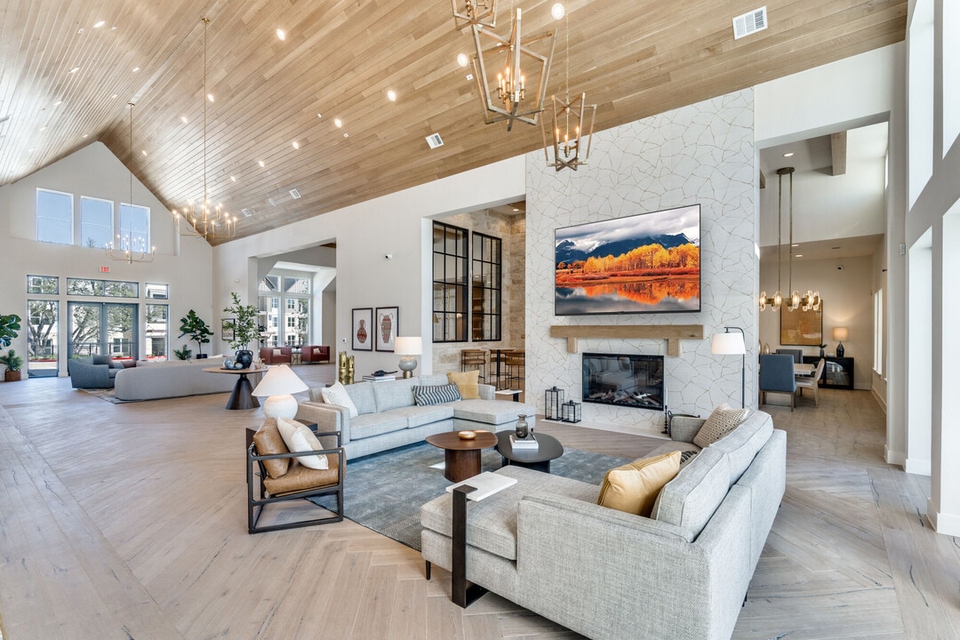 Lenox Woods in Austin, TX - Foto de edificio