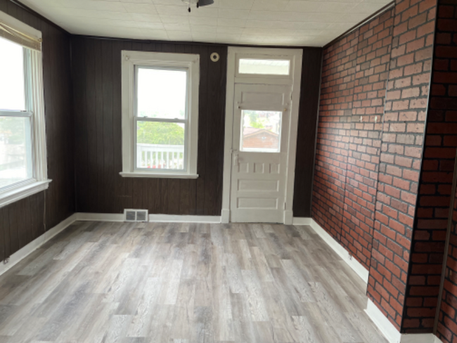 5865 Madison Ave-Unit -5865 in Export, PA - Building Photo - Building Photo