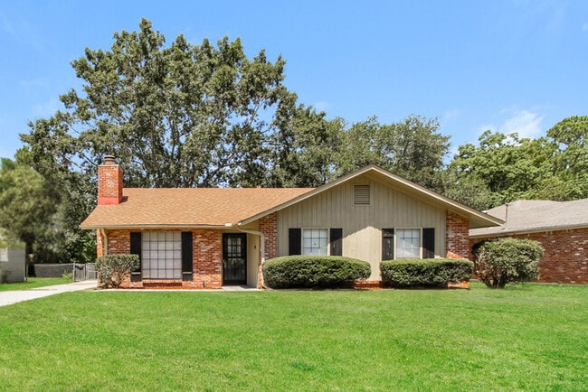 property at 832 Balfour Rd