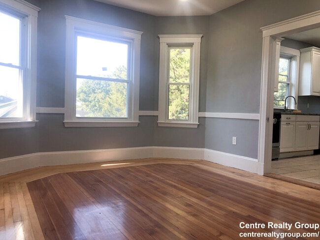 4843 Washington St, Unit 1 in Boston, MA - Building Photo - Building Photo