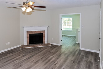 2720 Fletcher Crest Cove in Memphis, TN - Foto de edificio - Building Photo