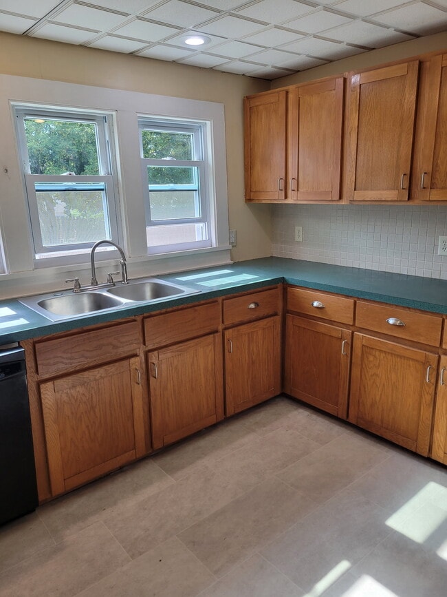 75 E Main St, Unit 75 East Main Street
