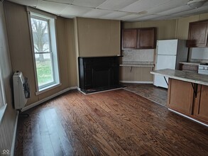 617 W Franklin St in Shelbyville, IN - Building Photo - Building Photo