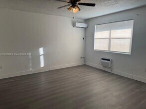 1166 NE 112th St in Miami, FL - Building Photo - Building Photo