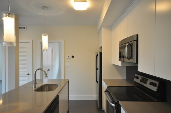 172 Northampton St, Unit 5 in Boston, MA - Foto de edificio - Building Photo
