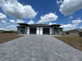 4606 24th St SW in Lehigh Acres, FL - Building Photo