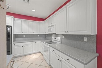 1975 Mary Rose Ln in Lincoln, CA - Building Photo - Building Photo