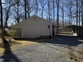 3208 Mossdale Rd in Greensboro, NC - Building Photo
