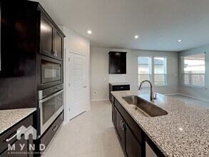 160 Heather Glen Way in San Marcos, TX - Building Photo - Building Photo