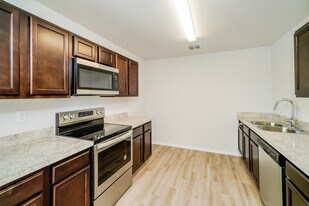 5230 Jade Crossing in San Antonio, TX - Building Photo