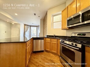 1236 N Campbell Ave in Chicago, IL - Building Photo - Building Photo