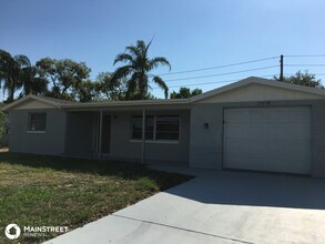 3519 Morley Dr in New Port Richey, FL - Foto de edificio - Building Photo