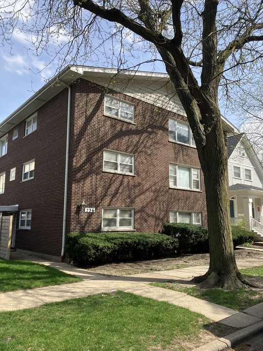 236 Marengo Ave in Forest Park, IL - Building Photo