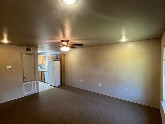 112 E Carthage Ave in Russellville, AR - Foto de edificio - Building Photo