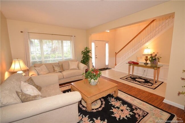 753 NW Waterlily Pl in Jensen Beach, FL - Building Photo - Building Photo