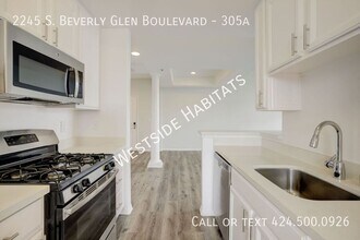 2245 S Beverly Glen Blvd in Los Angeles, CA - Building Photo - Building Photo
