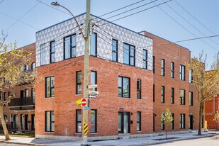 2760 Rue in Montréal, QC - Building Photo