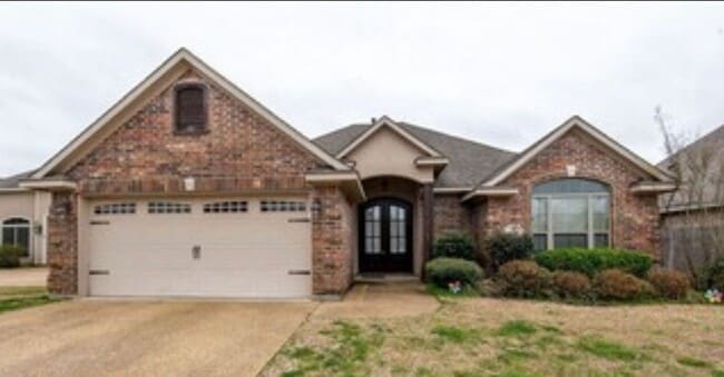 property at 719 St Martin Ln