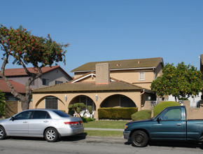 4451 Green Ave in Los Alamitos, CA - Building Photo - Building Photo