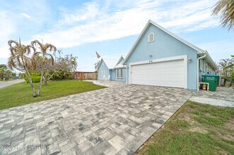 212 3rd Ave in Melbourne Beach, FL - Building Photo - Building Photo