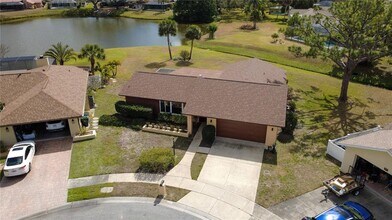 1355 Kirkwood Ln in Sarasota, FL - Building Photo - Building Photo