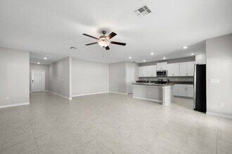 7224 Ronnie Gardens Ct in Tampa, FL - Building Photo - Building Photo