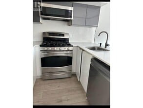 2626 Spuraway Ave in Coquitlam, BC - Building Photo - Building Photo