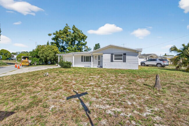 3624 Oakhurst Dr in Holiday, FL - Foto de edificio - Building Photo