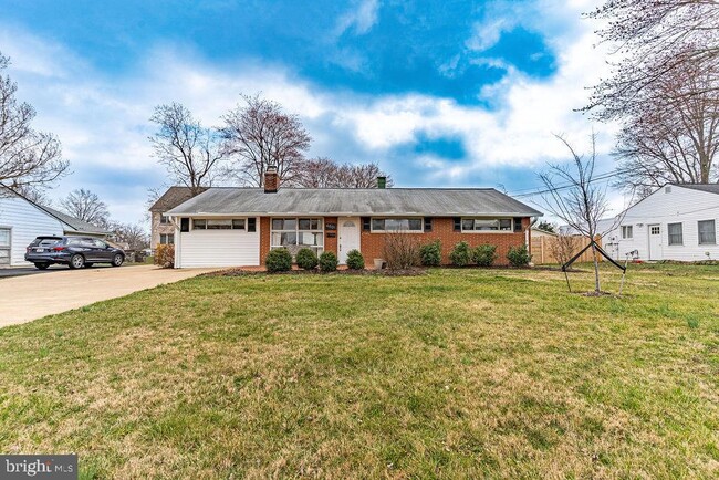 property at 4801 Apple Tree Dr