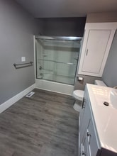 1434 Quarterline Rd in Muskegon, MI - Foto de edificio - Building Photo