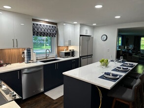 6 Nancy Ln in Middlefield, CT - Foto de edificio - Building Photo