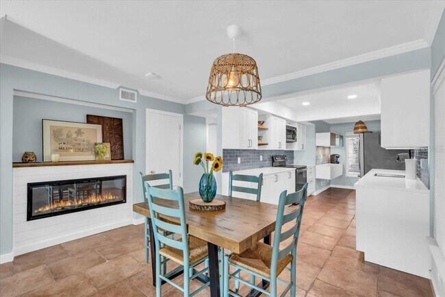 7300 Sunshine Skyway Ln S in St. Petersburg, FL - Building Photo - Building Photo