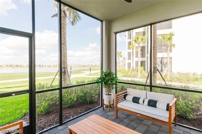 5629 Double Eagle Cir, Unit 4218 in Ave Maria, FL - Foto de edificio - Building Photo